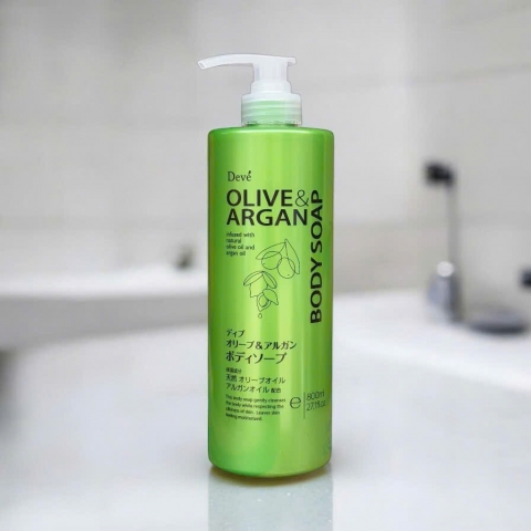 Sữa Tắm Dưỡng Ẳm Trắng Da Olive Nhật Bản 800g